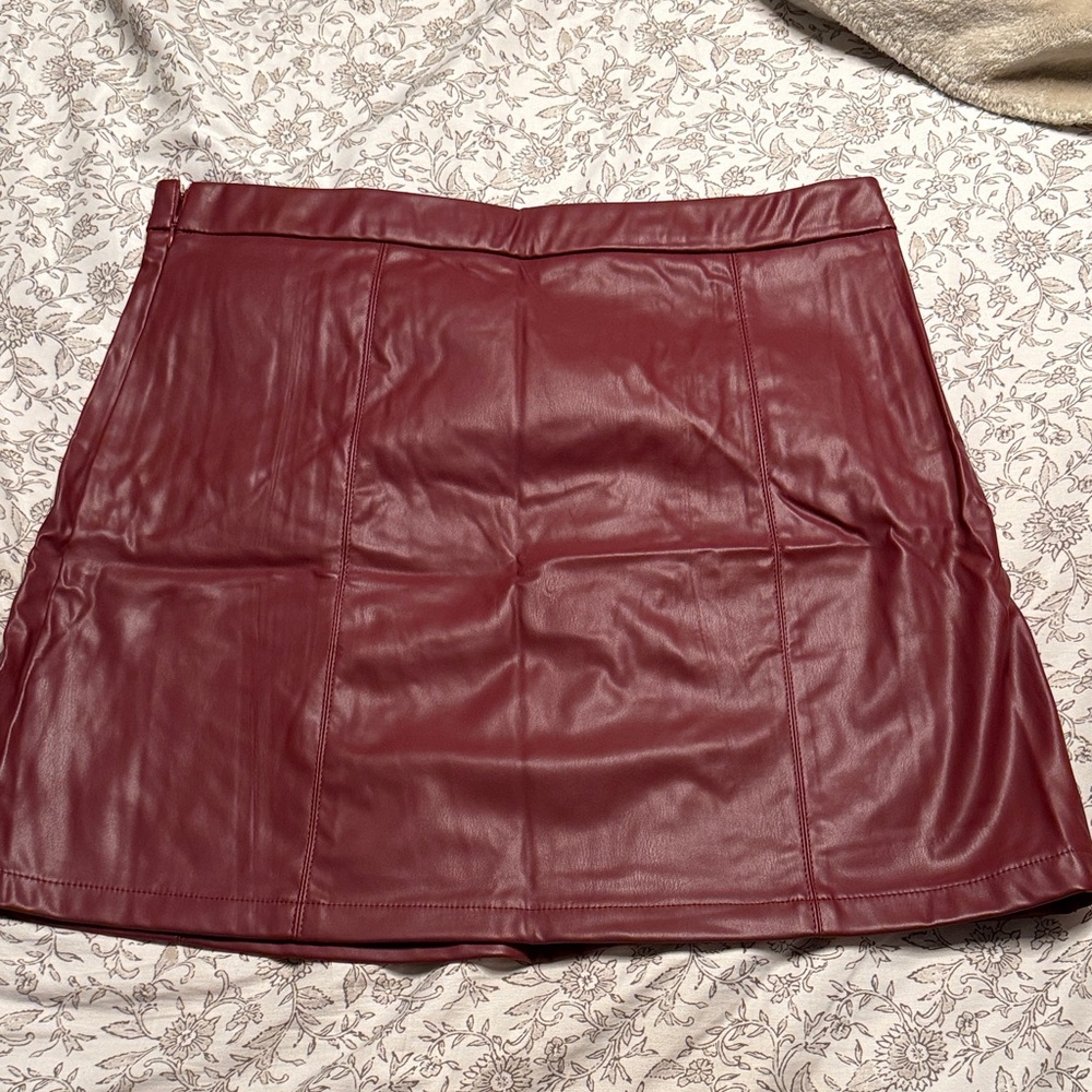SHEIN Wine Faux Leather A-Line Skirt